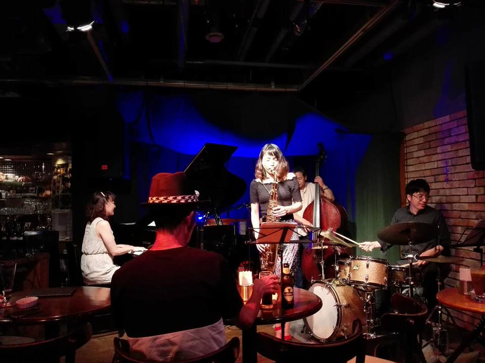 横原由梨子 + Dear Blues でした。