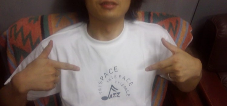 Trispace Tシャツ